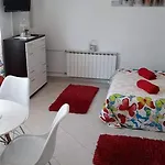 شقة Ivano