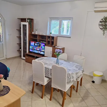 Ivano Apartamento *