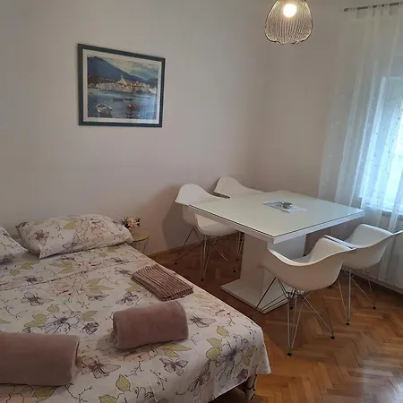 Ivano Apartamento Grebaštica