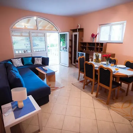 Ivano Apartamento